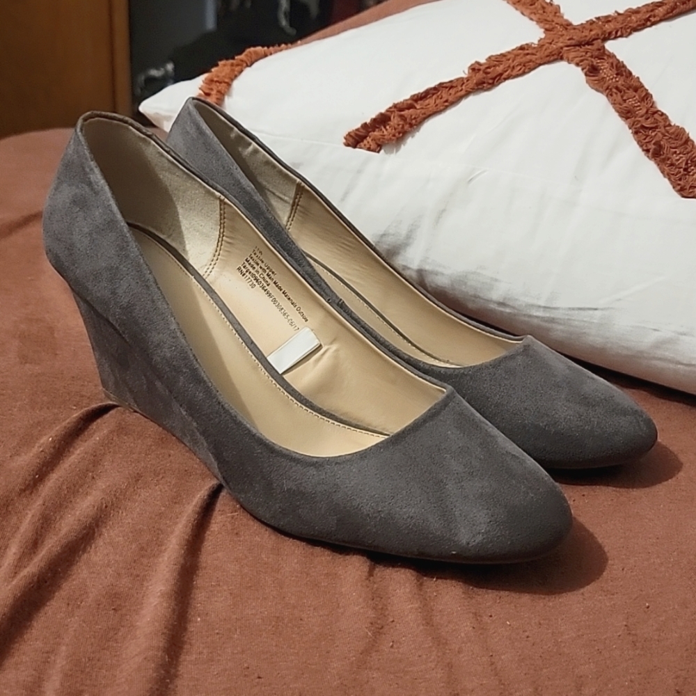 Target A New Day Suede Wedge Heels Dark Charcoal Gray Size 11W